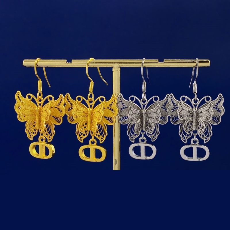 ch**an D*or earrings
